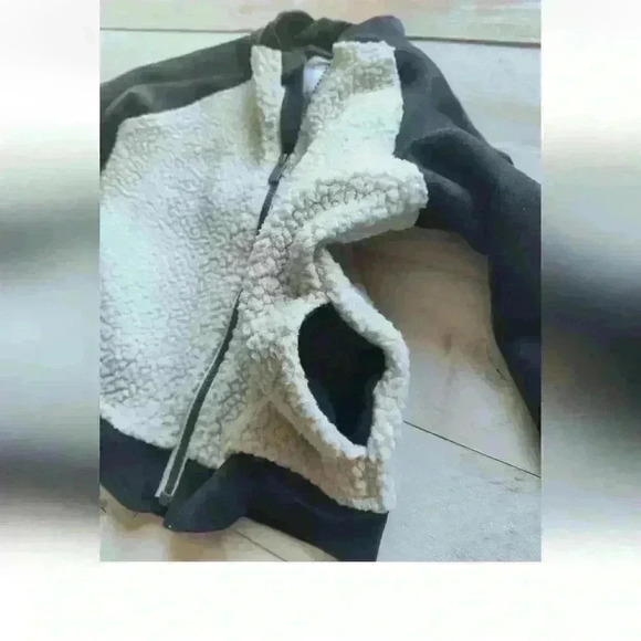 Old Navy Toddler Boys Zip Up Fleece Sherpa Sweater Jacket Grey Beige Size 4T - Picture 4 of 7